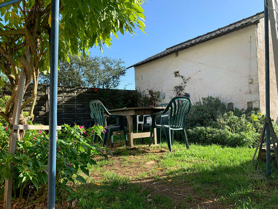 Maison à SERIGNY