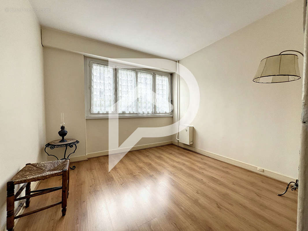 Appartement à CHENNEVIERES-SUR-MARNE