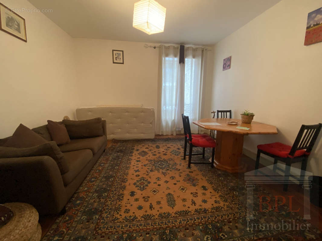 Appartement à MONTROUGE