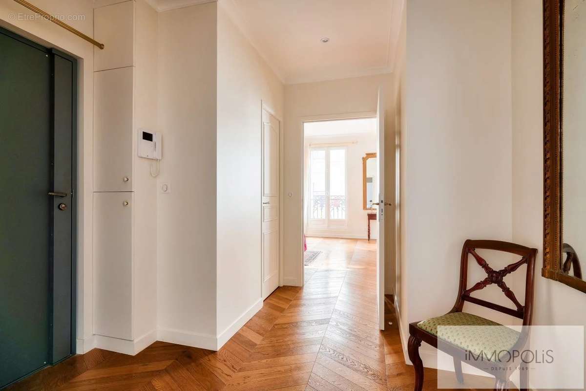 Appartement à PARIS-9E