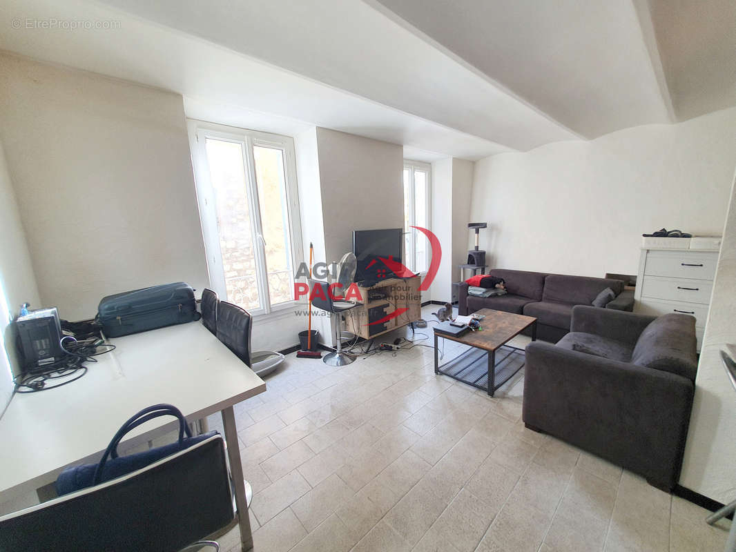 Appartement à FAYENCE