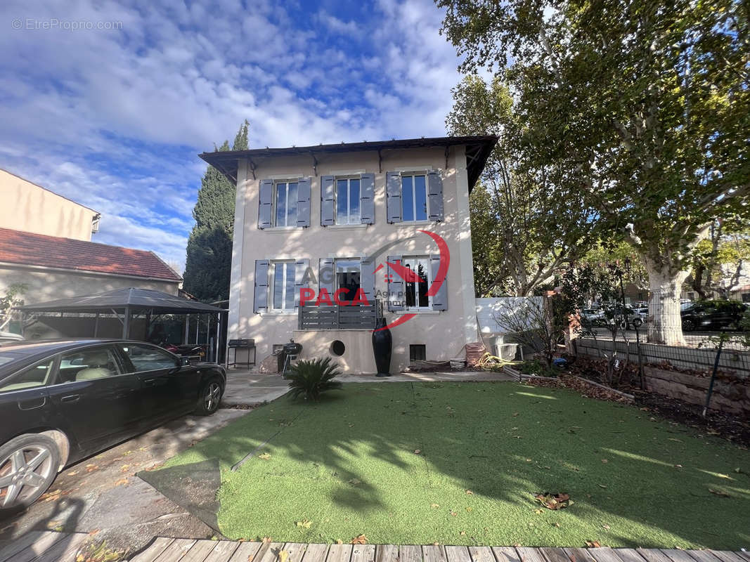 Maison à PUGET-SUR-ARGENS