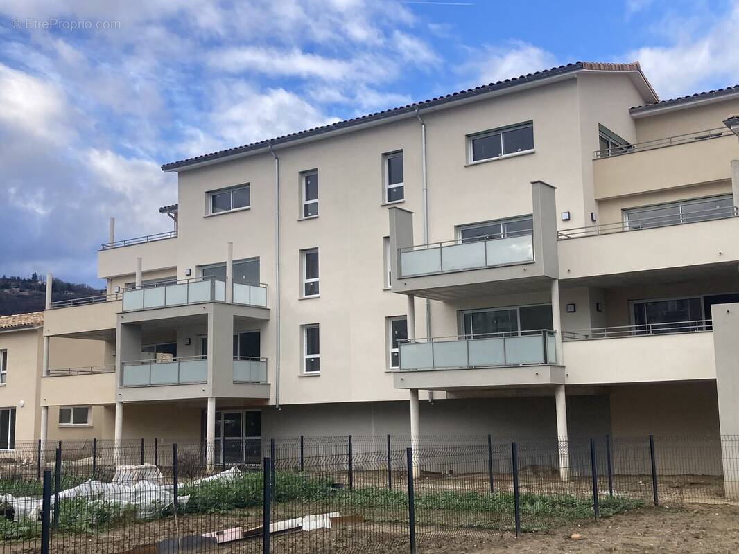 Photo 1 - Appartement à TOURNON-SUR-RHONE