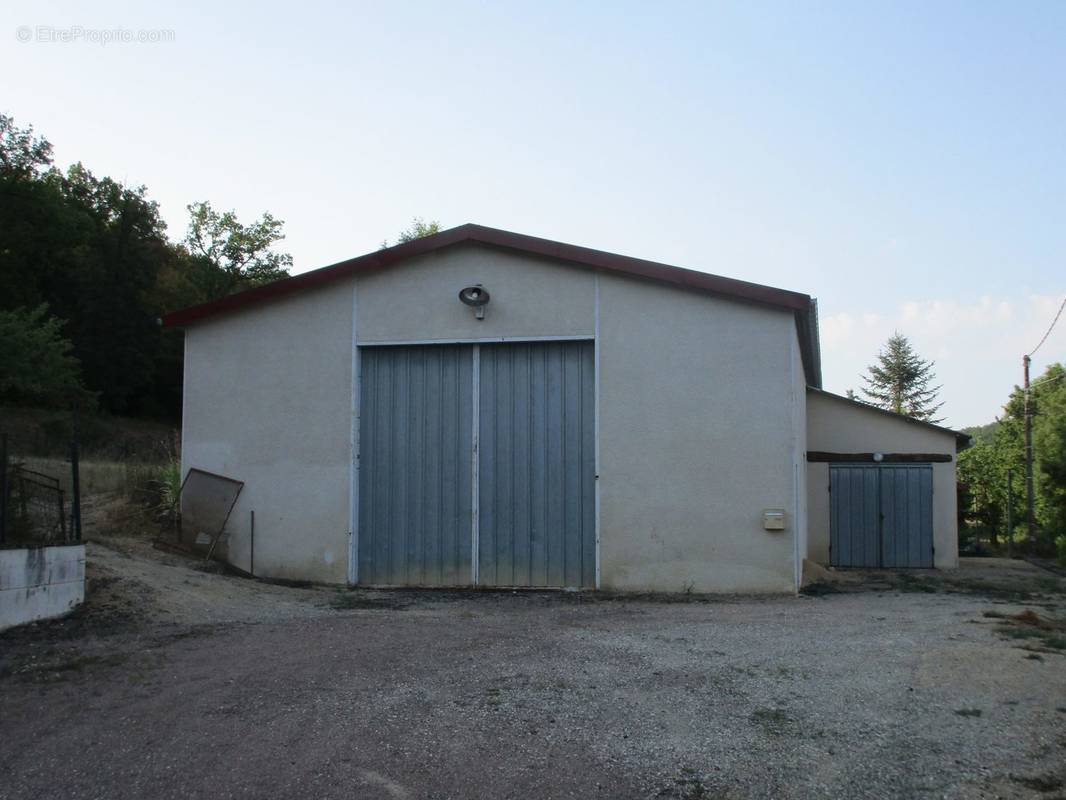 Appartement à MONTIGNY-MONTFORT