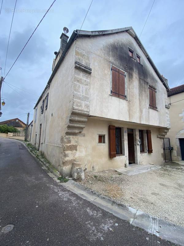 Maison à MONTBARD