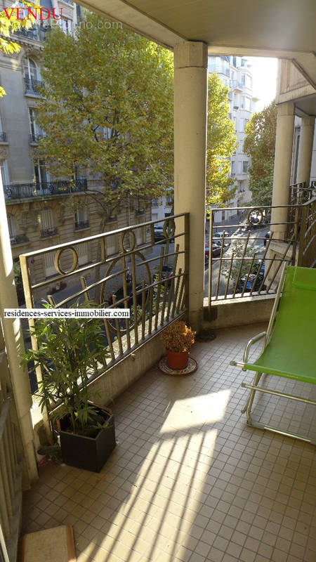 Appartement à PARIS-16E