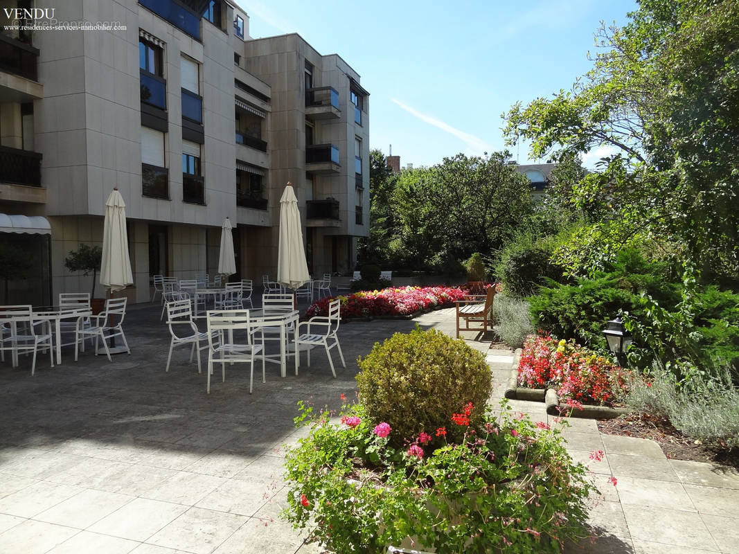 Appartement à NEUILLY-SUR-SEINE