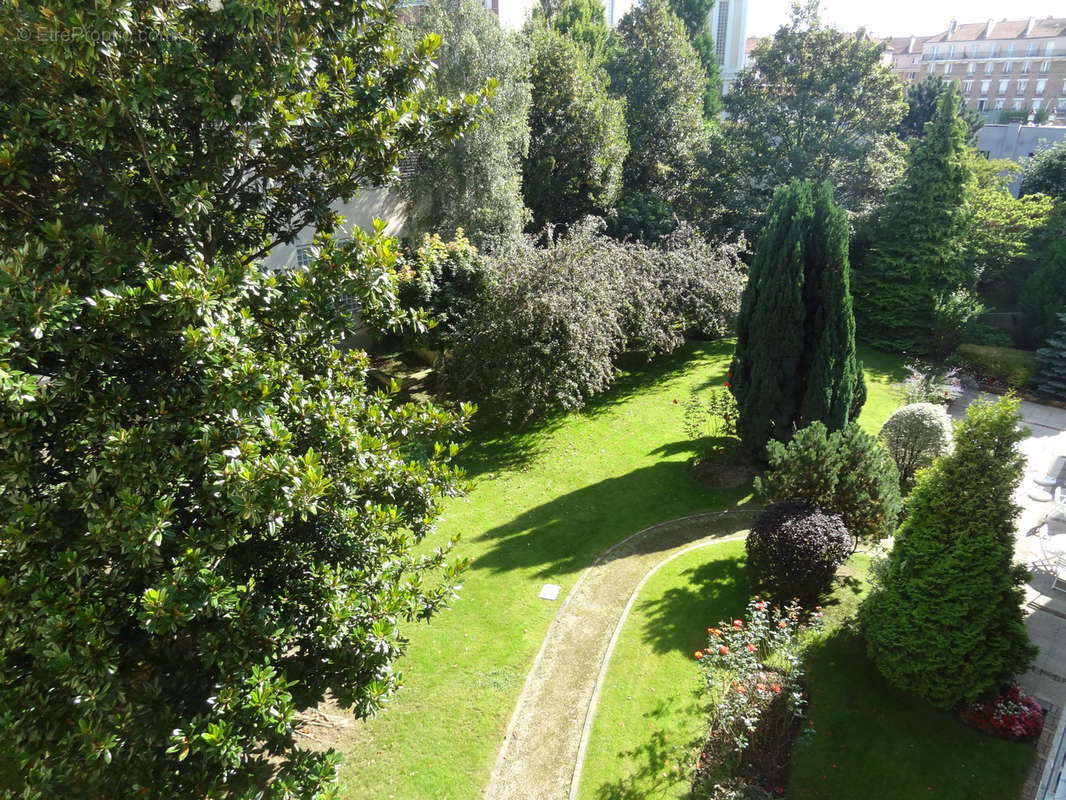 Appartement à MONTROUGE