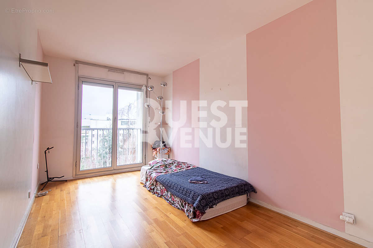 Appartement à PARIS-10E