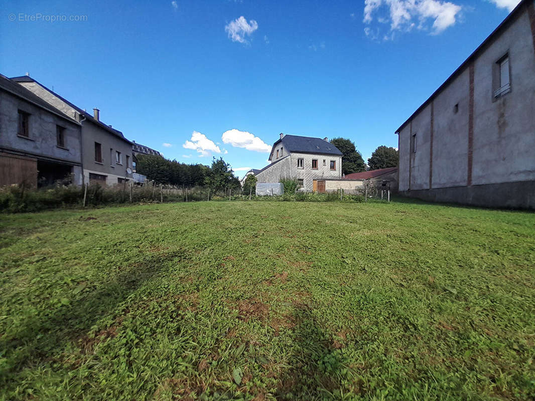 Appartement à BESSE-ET-SAINT-ANASTAISE