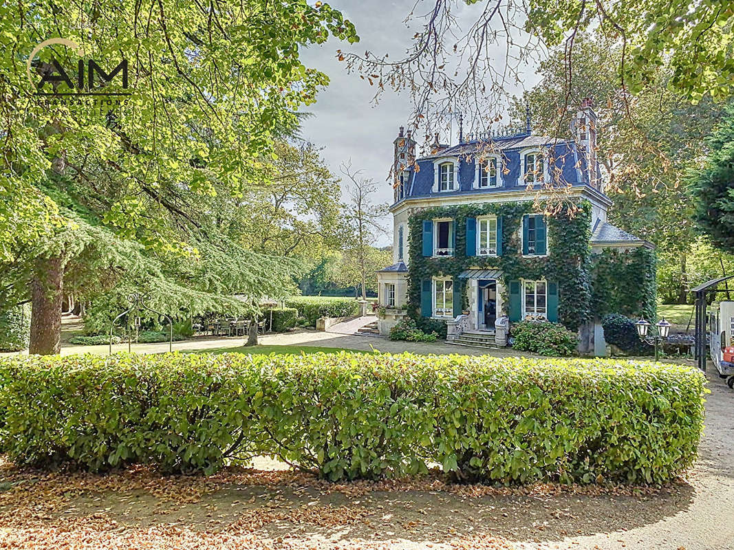 Maison à POULIGNY-SAINT-PIERRE