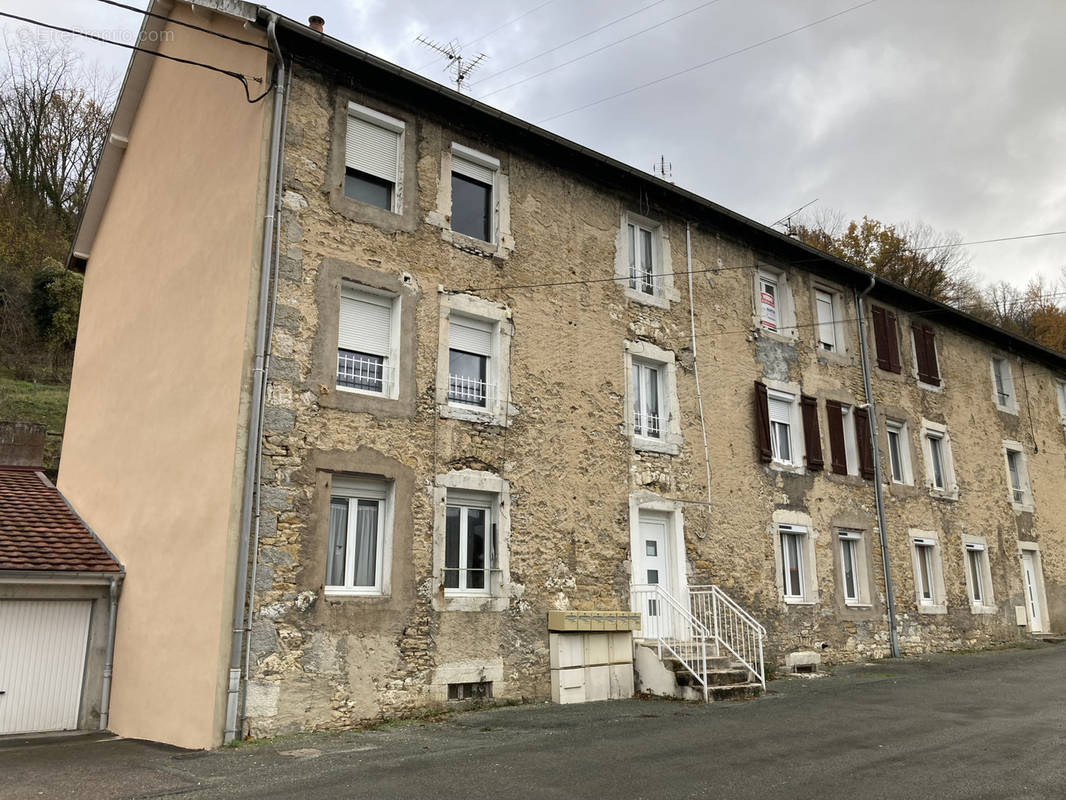 Appartement à PONT-DE-ROIDE