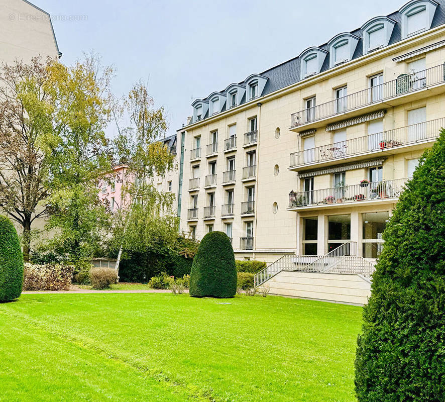 Appartement à VERSAILLES