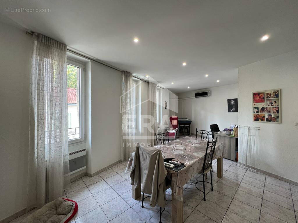 Appartement à MARSEILLE-11E