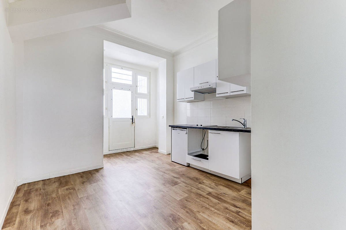 Appartement à PARIS-20E