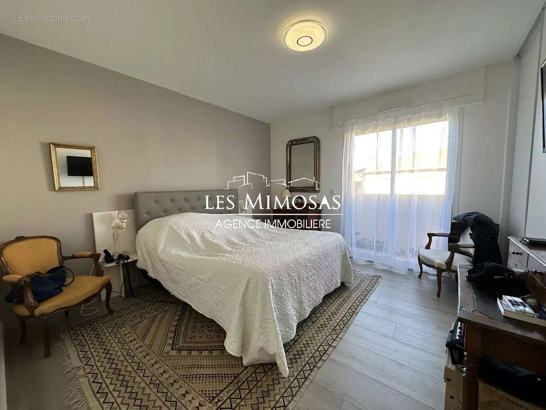 Appartement à SAINT-RAPHAEL