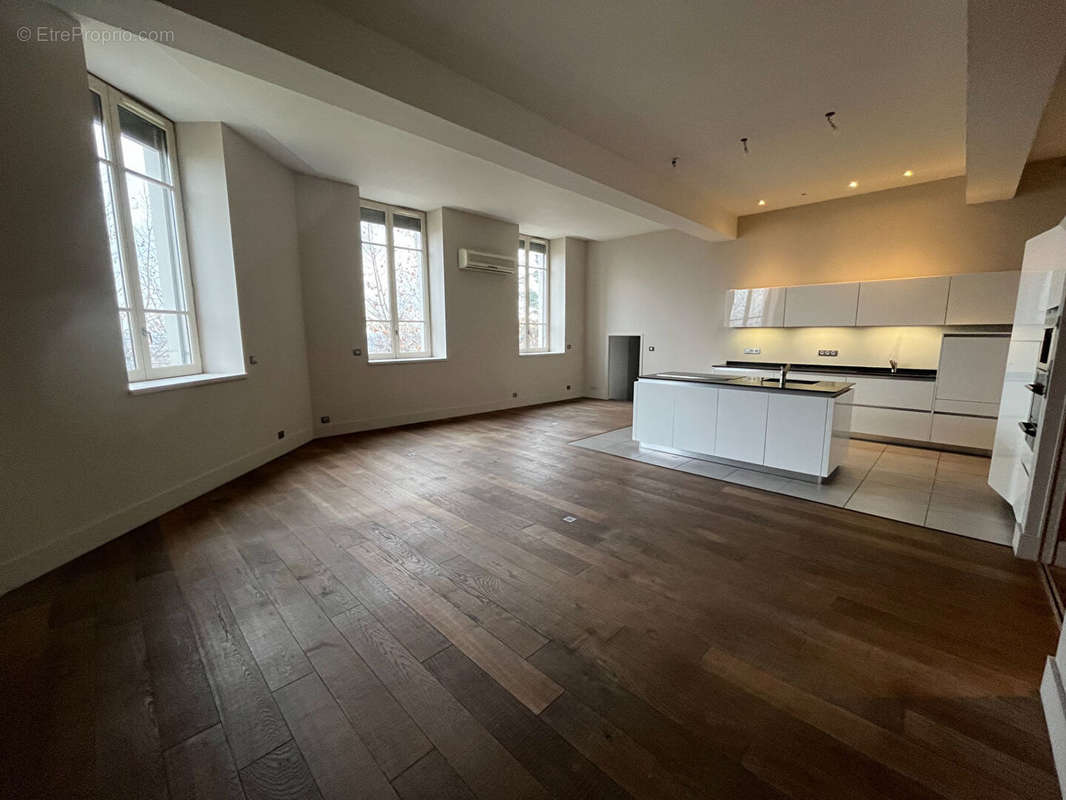 Appartement à LYON-5E