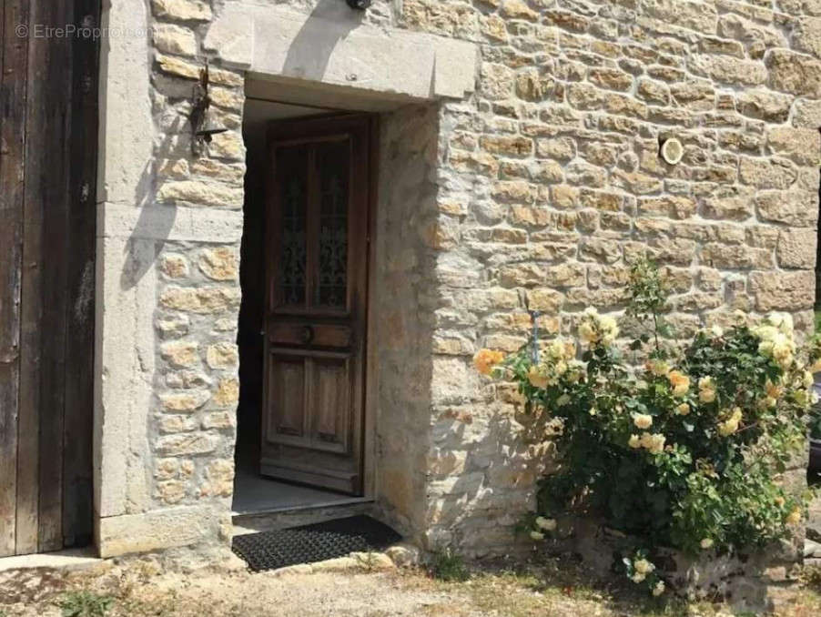 Maison à LONS-LE-SAUNIER