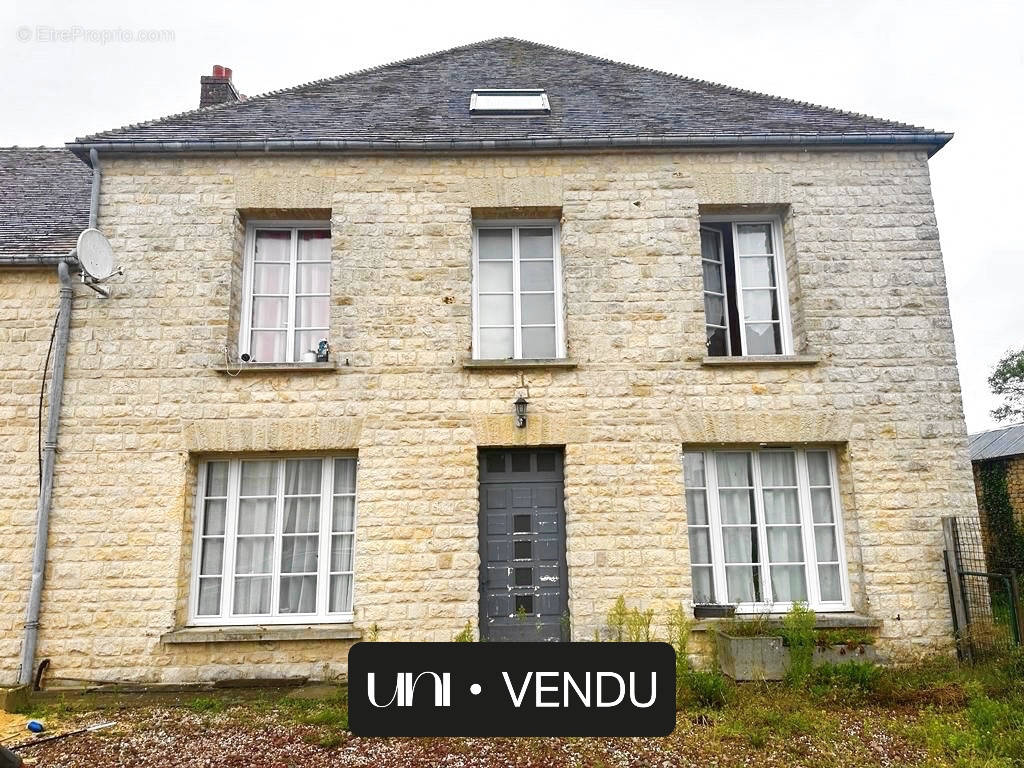 Maison à PUTOT-EN-BESSIN