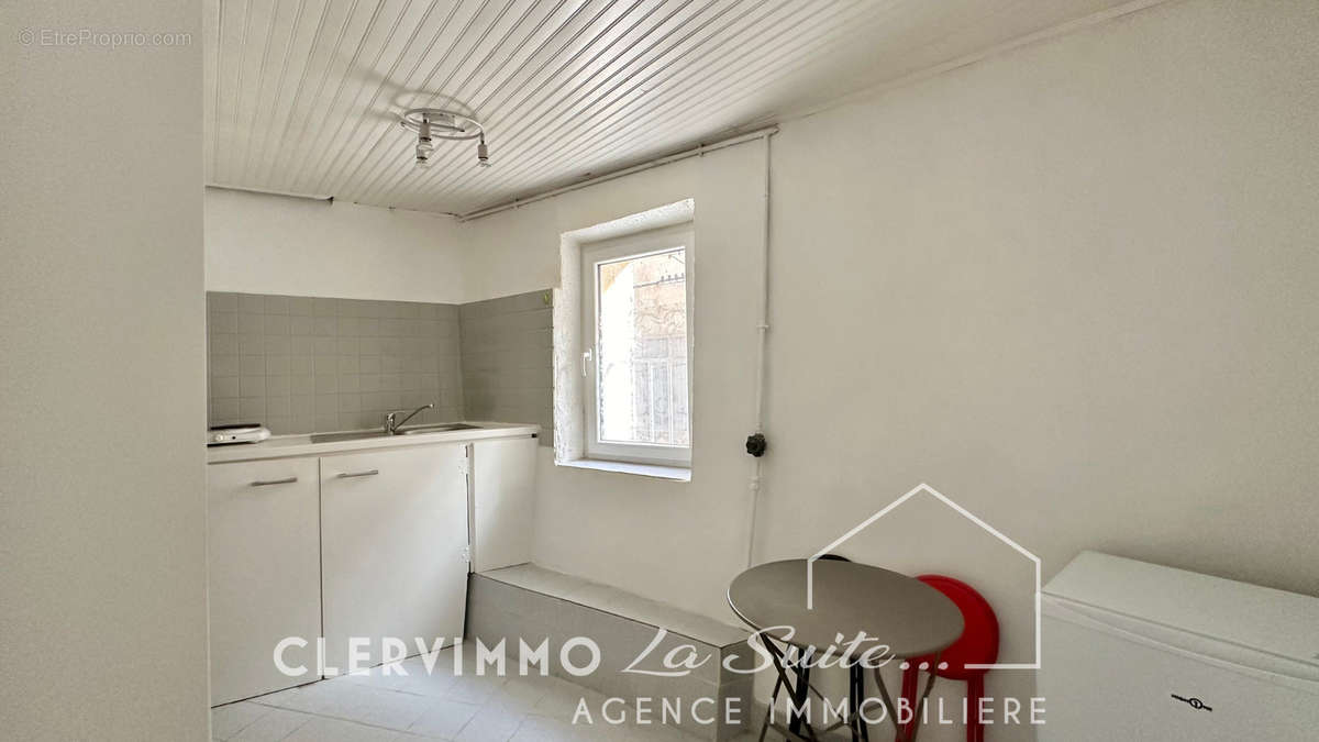 Appartement à MARSEILLE-11E