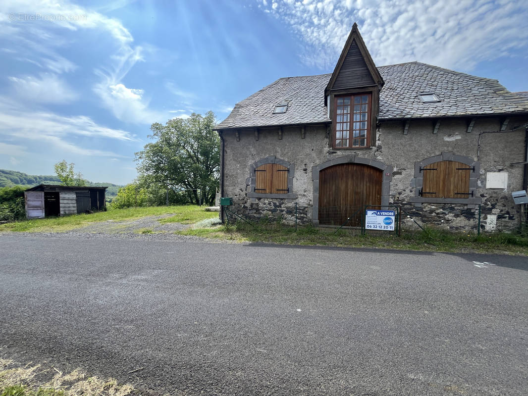 Maison à MARCENAT