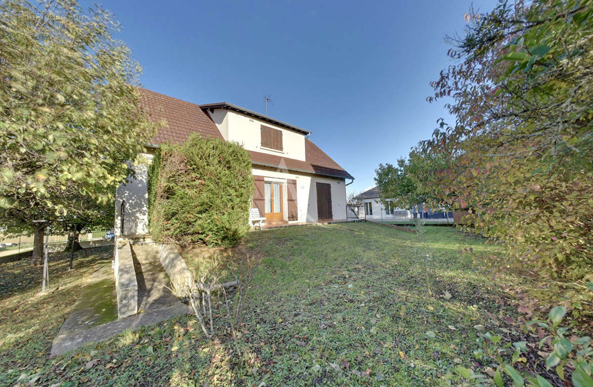 Maison à AUXERRE