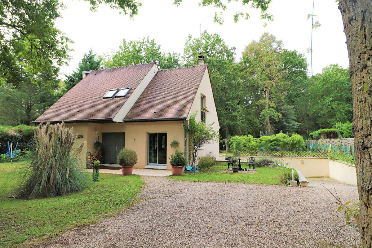 Maison à LAMORLAYE