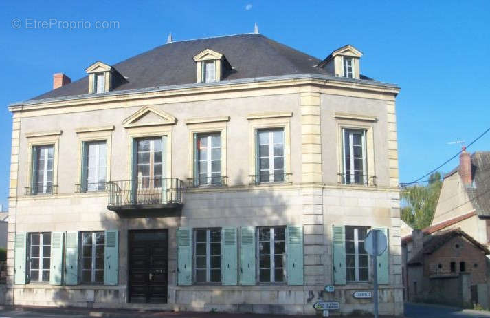 Maison à SAINT-POURCAIN-SUR-SIOULE