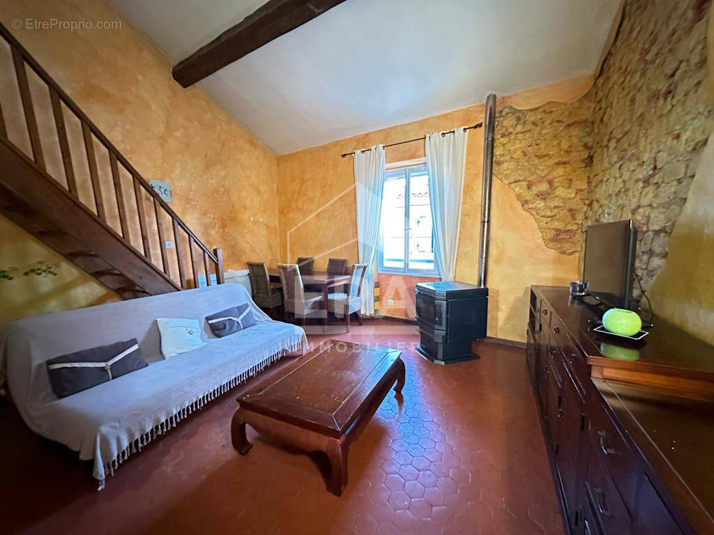 Appartement à FREJUS