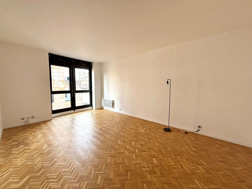 Appartement à PARIS-12E