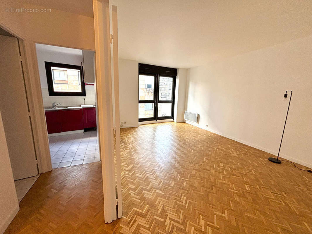 Appartement à PARIS-12E