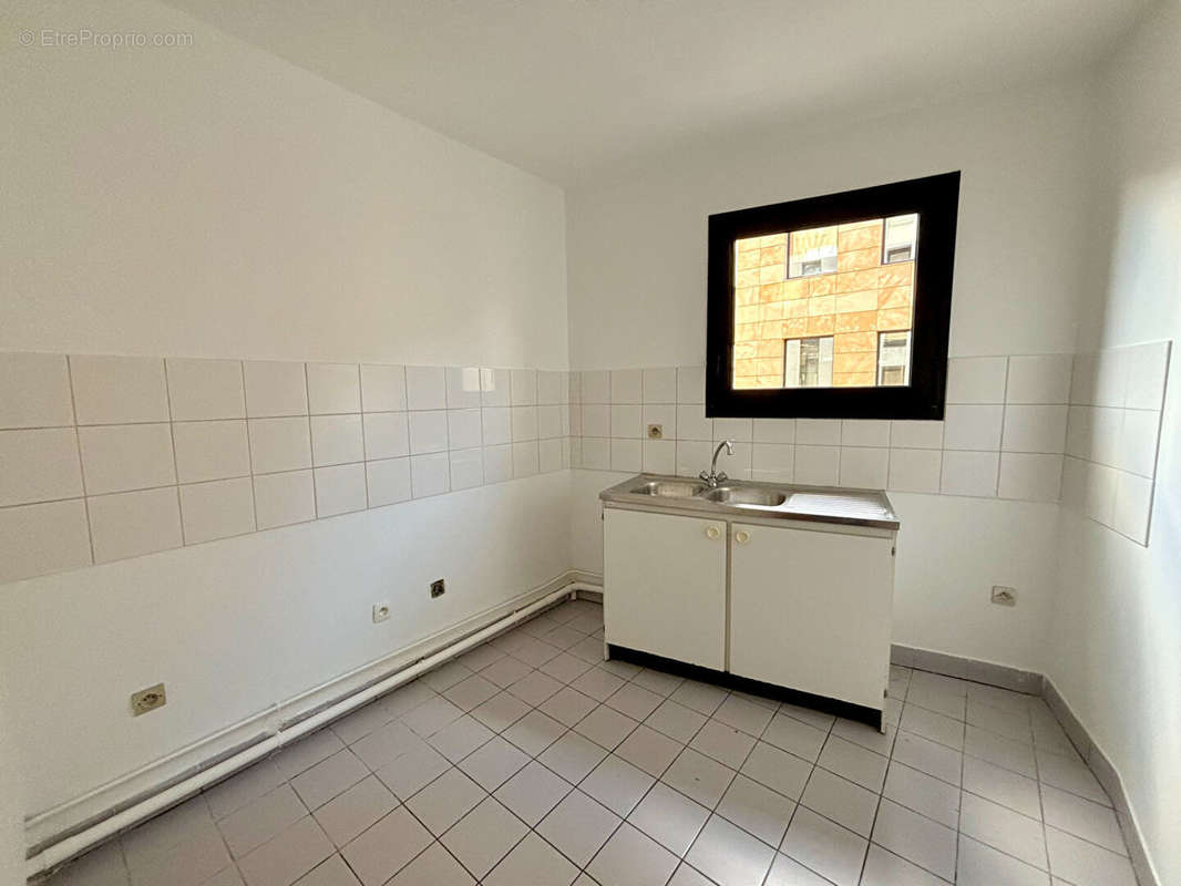 Appartement à PARIS-20E