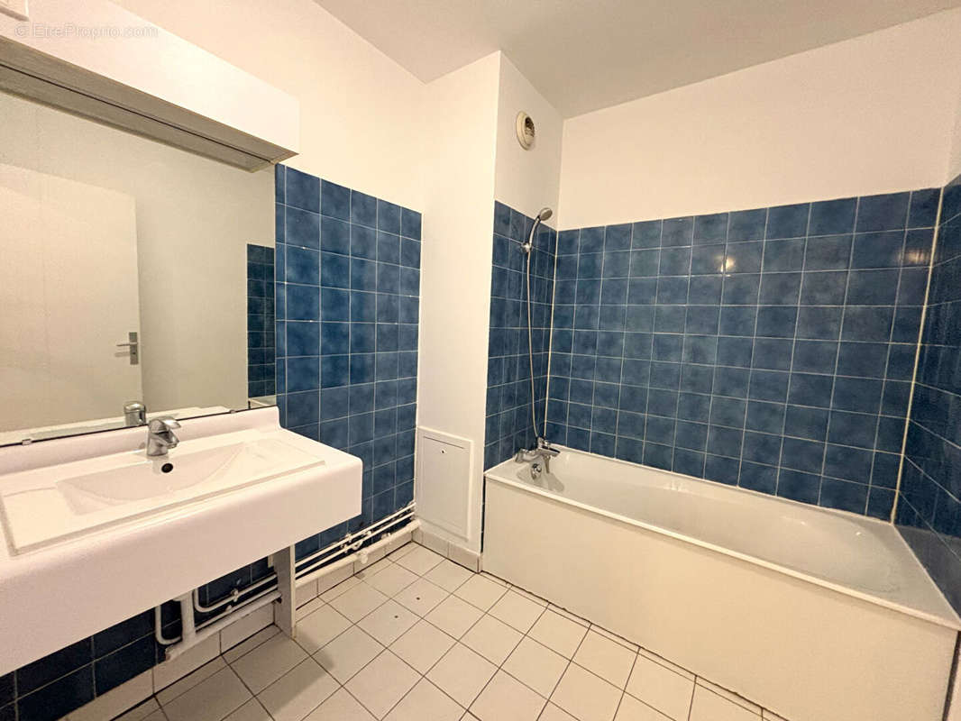 Appartement à PARIS-20E