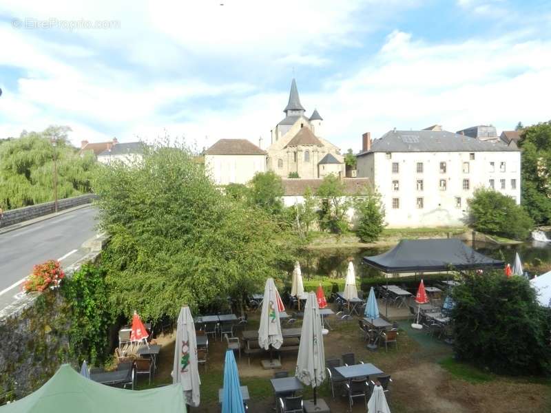 Commerce à LA CELLE-DUNOISE