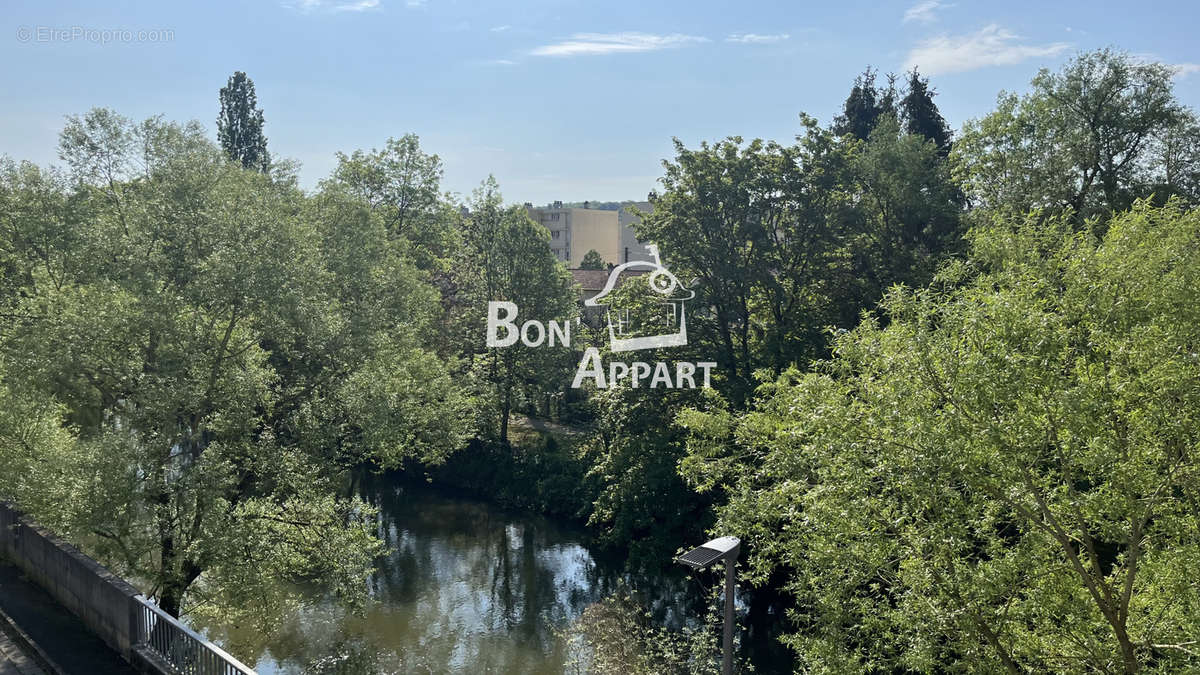 Appartement à JOEUF