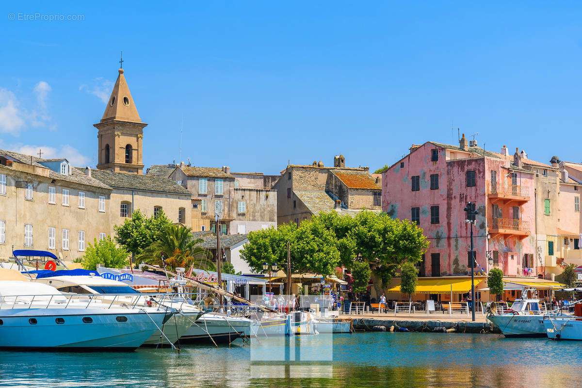 Appartement à SAINT-FLORENT