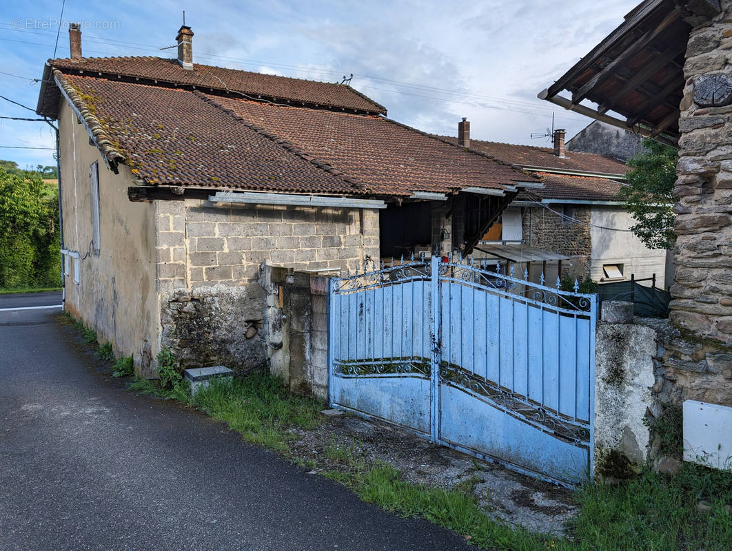 Maison à SAINT-DONAT-SUR-L&#039;HERBASSE