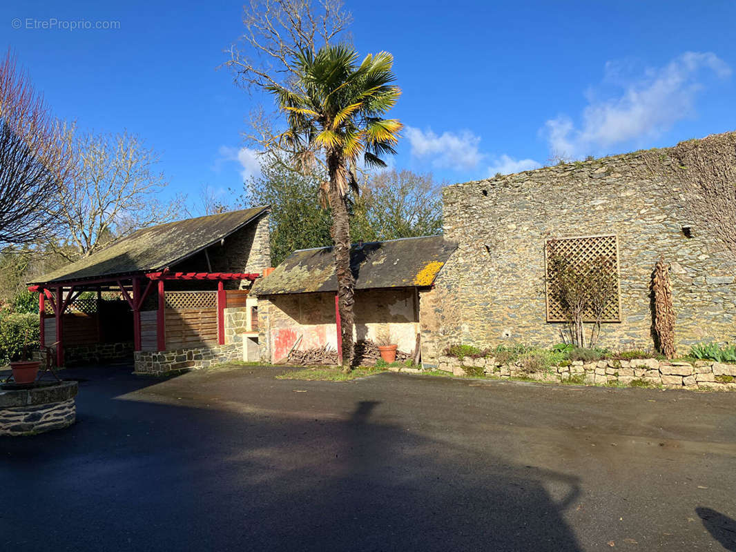 Maison à CLEGUEREC