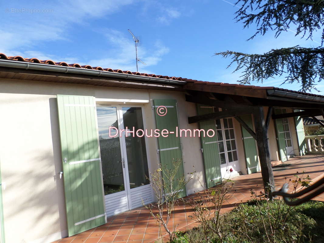 Maison à SAINT-YRIEIX-SUR-CHARENTE