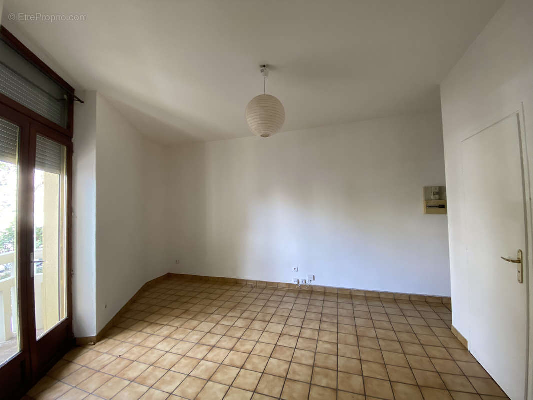 Appartement à LYON-8E