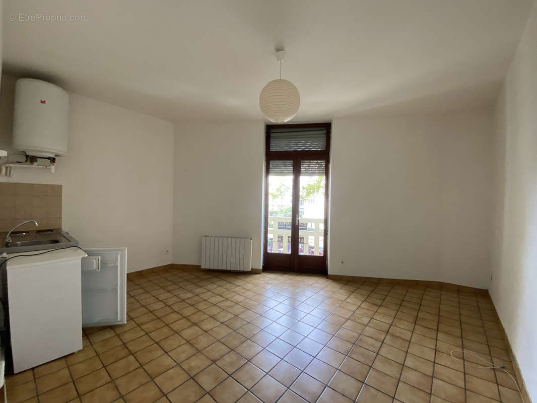 Appartement à LYON-8E