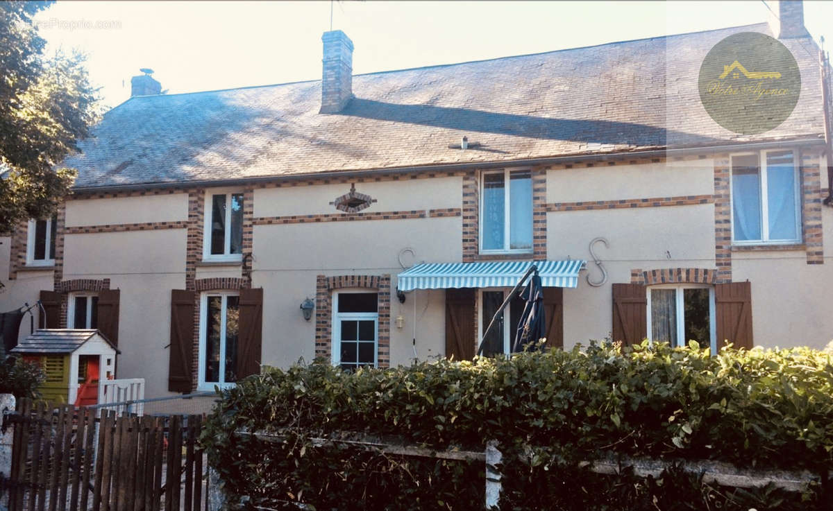 Maison à EGREVILLE