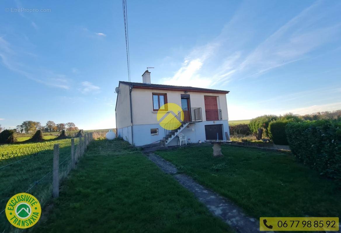 Maison à SANCERGUES