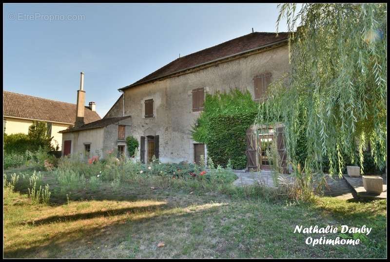 Maison à SAINT-LEGER-MAGNAZEIX