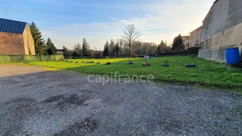 Appartement à LUXEUIL-LES-BAINS