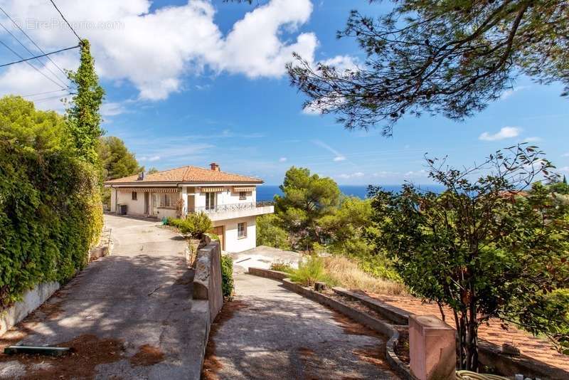 Maison à ROQUEBRUNE-CAP-MARTIN