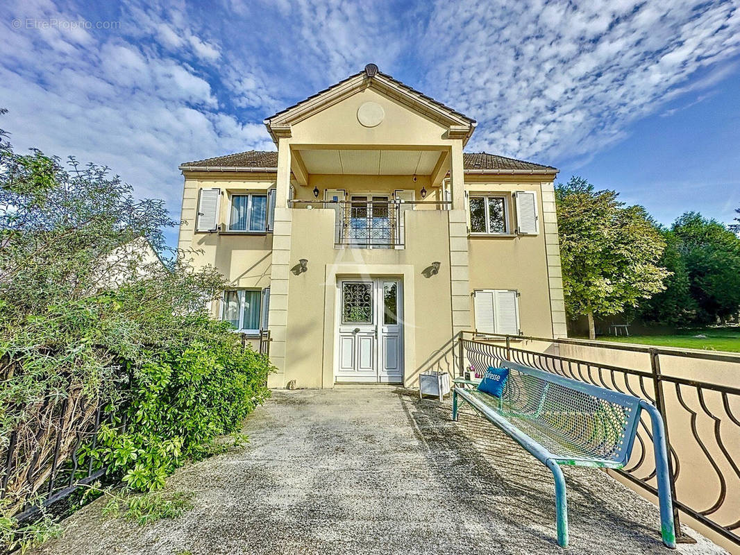 Maison à MAREUIL-LES-MEAUX