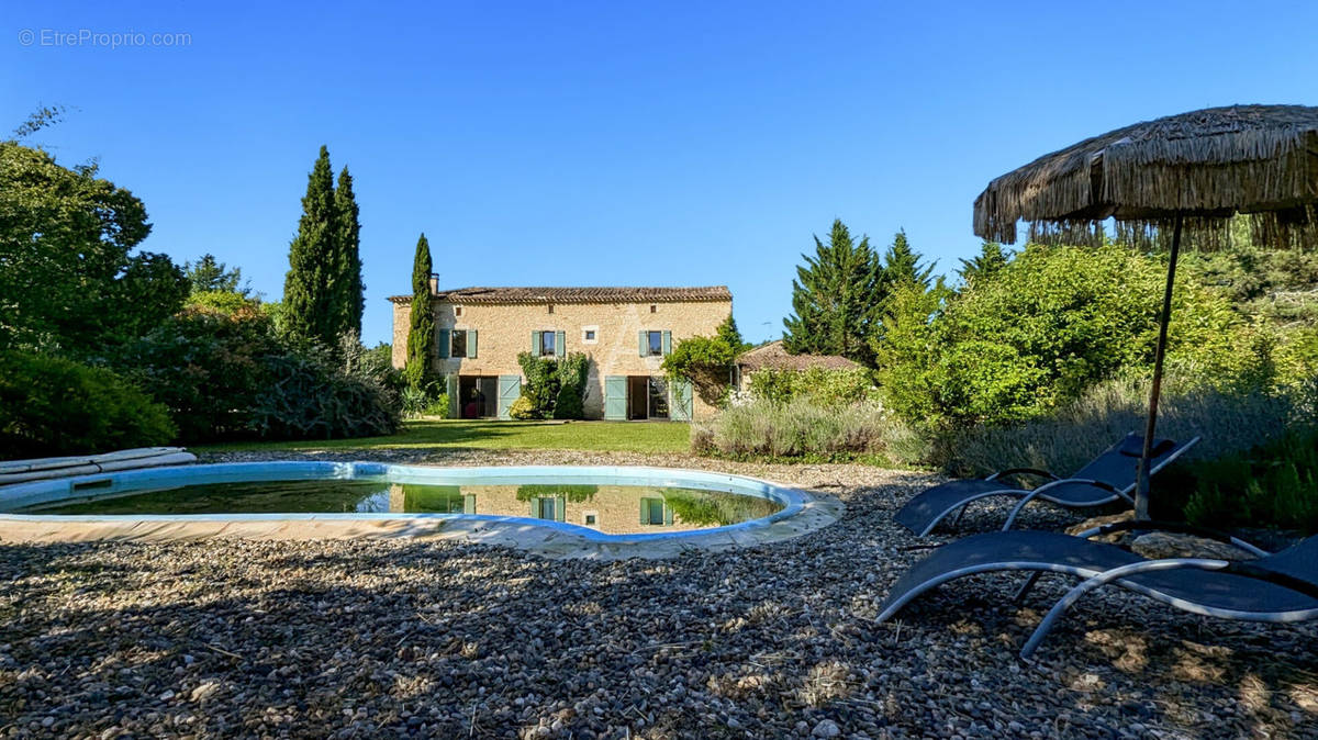 Maison à LACAPELLE-BIRON