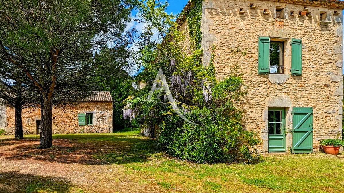 Maison à LACAPELLE-BIRON