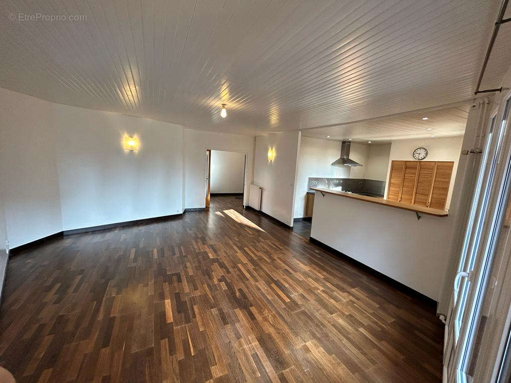 Appartement à EPERNON